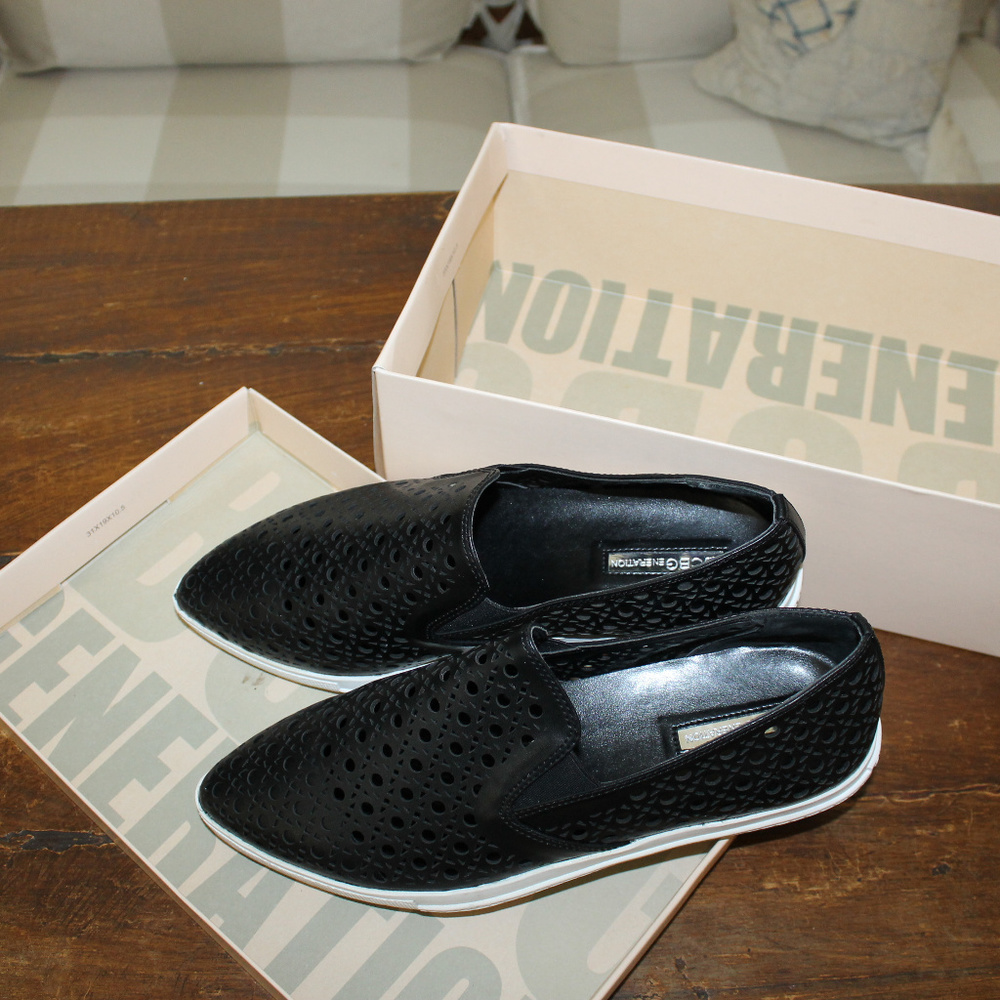 Bcbgeneration~Black~Leather~Slipons/Sneakers - image 6